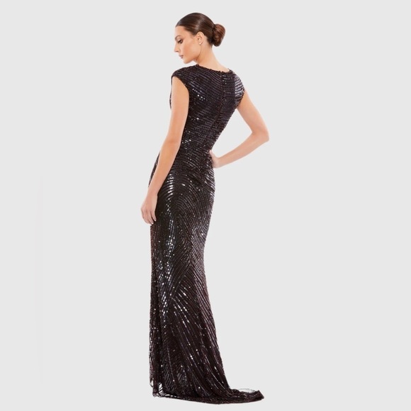 Mac Duggal 5441 NWOT CAP SLEEVE SEQUINED EVENING GOWN - Picture 2 of 8